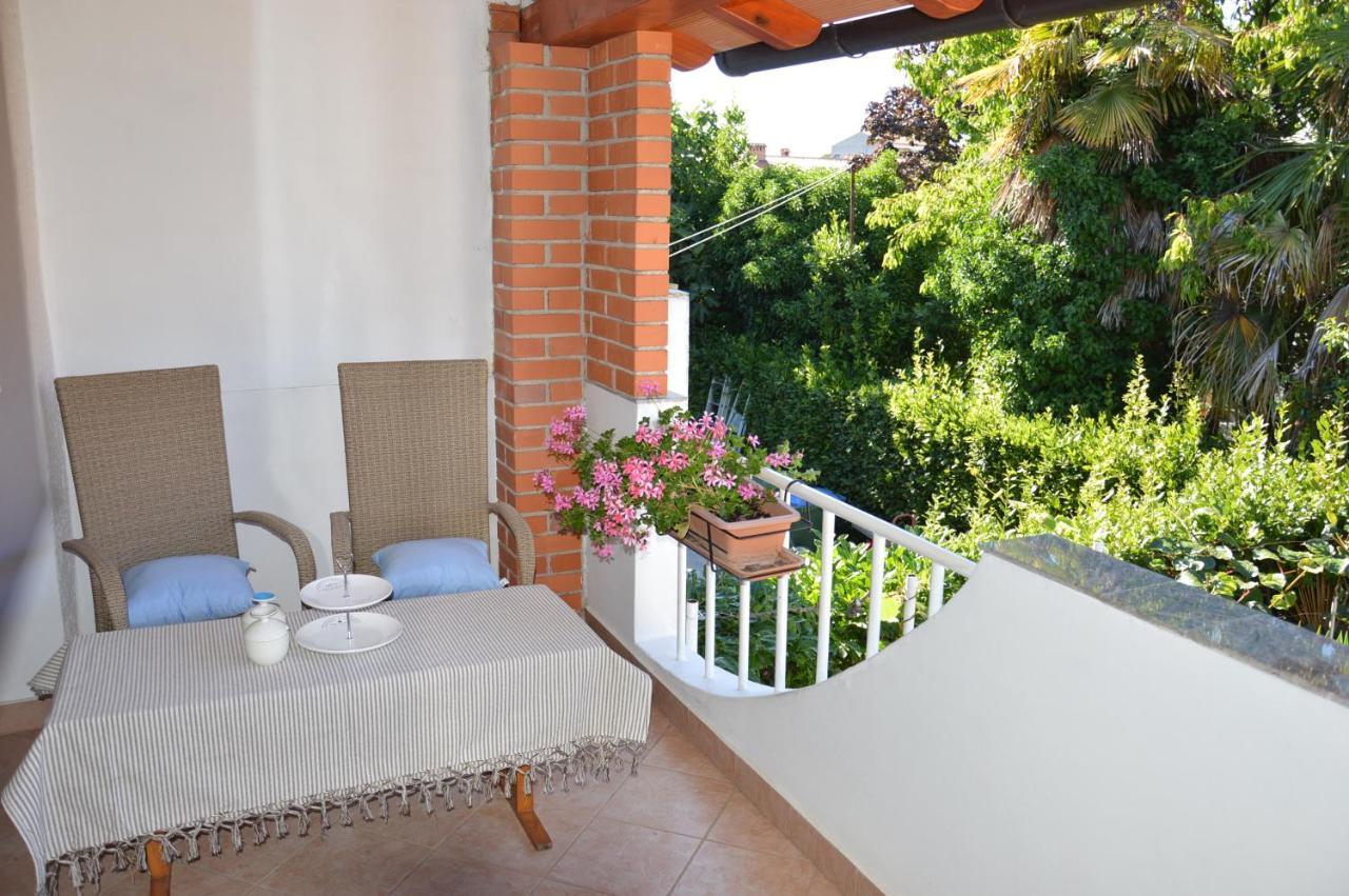 Apartments Zita Porec Exterior photo